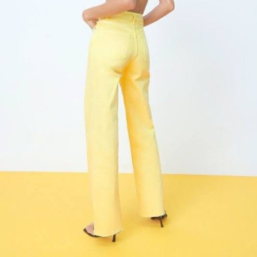 NWOT Zara Yellow Full Length Jeans